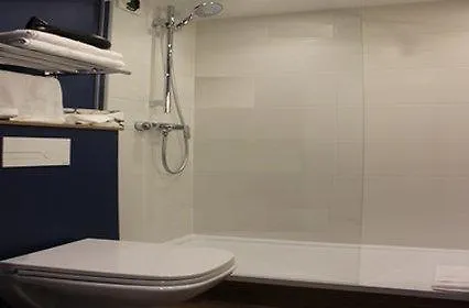 ميديان كونجريس فندق 3*
