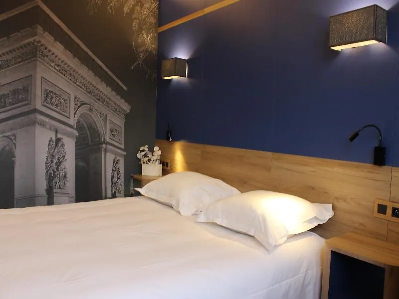 Hotel Median Congres 3*
